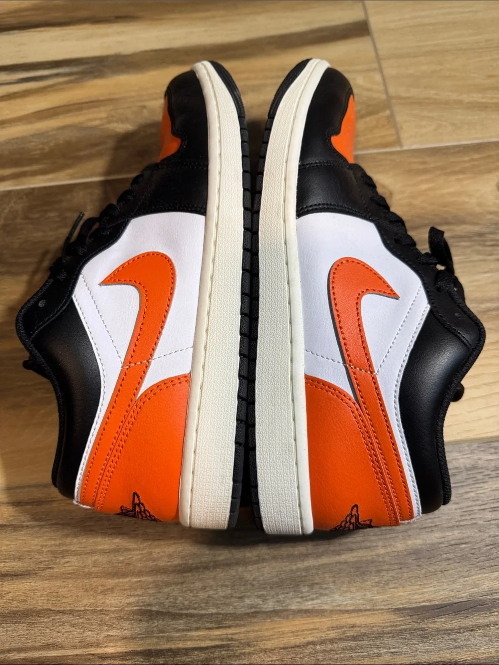 Air Jordan 1 Low 